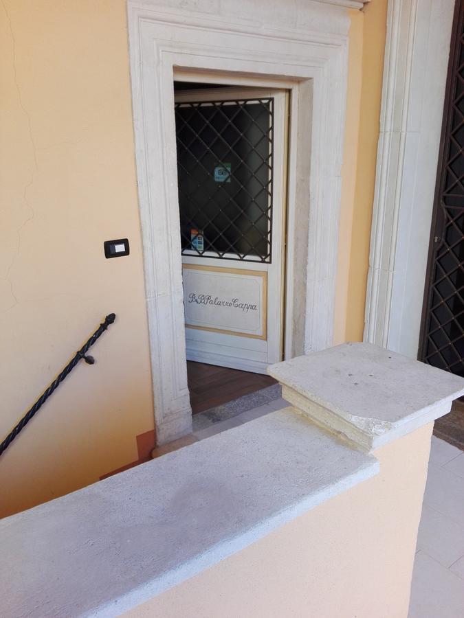 ל'אקווילה B&B Palazzo Cappa מראה חיצוני תמונה